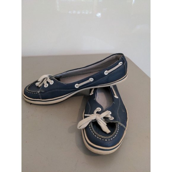 Viley Girls Leather Boat Shoes size 4; Real leather with mesh lining - Picture 3 of 7